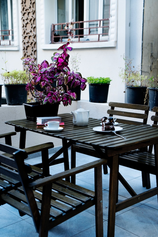Taksim Yazici Residence 56/68