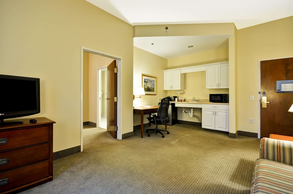Hampton Inn Suites Charleston West Ashley 35/56