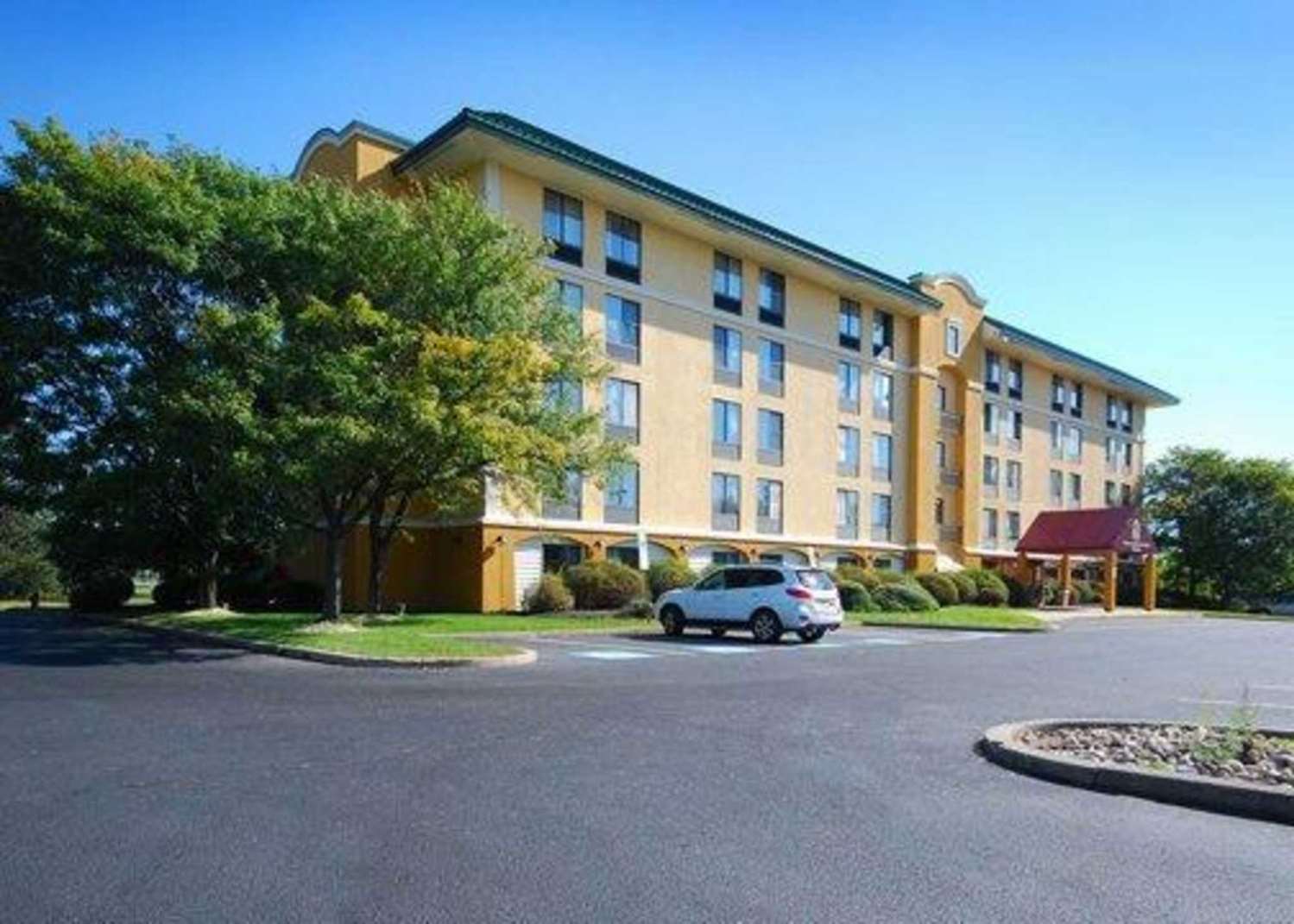 Quality Inn and Suites Bensalem 6/7