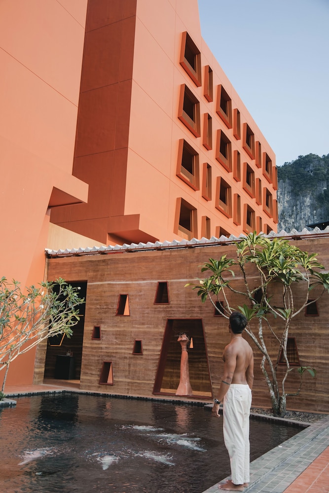 Hotel Adam Krabi 9/83