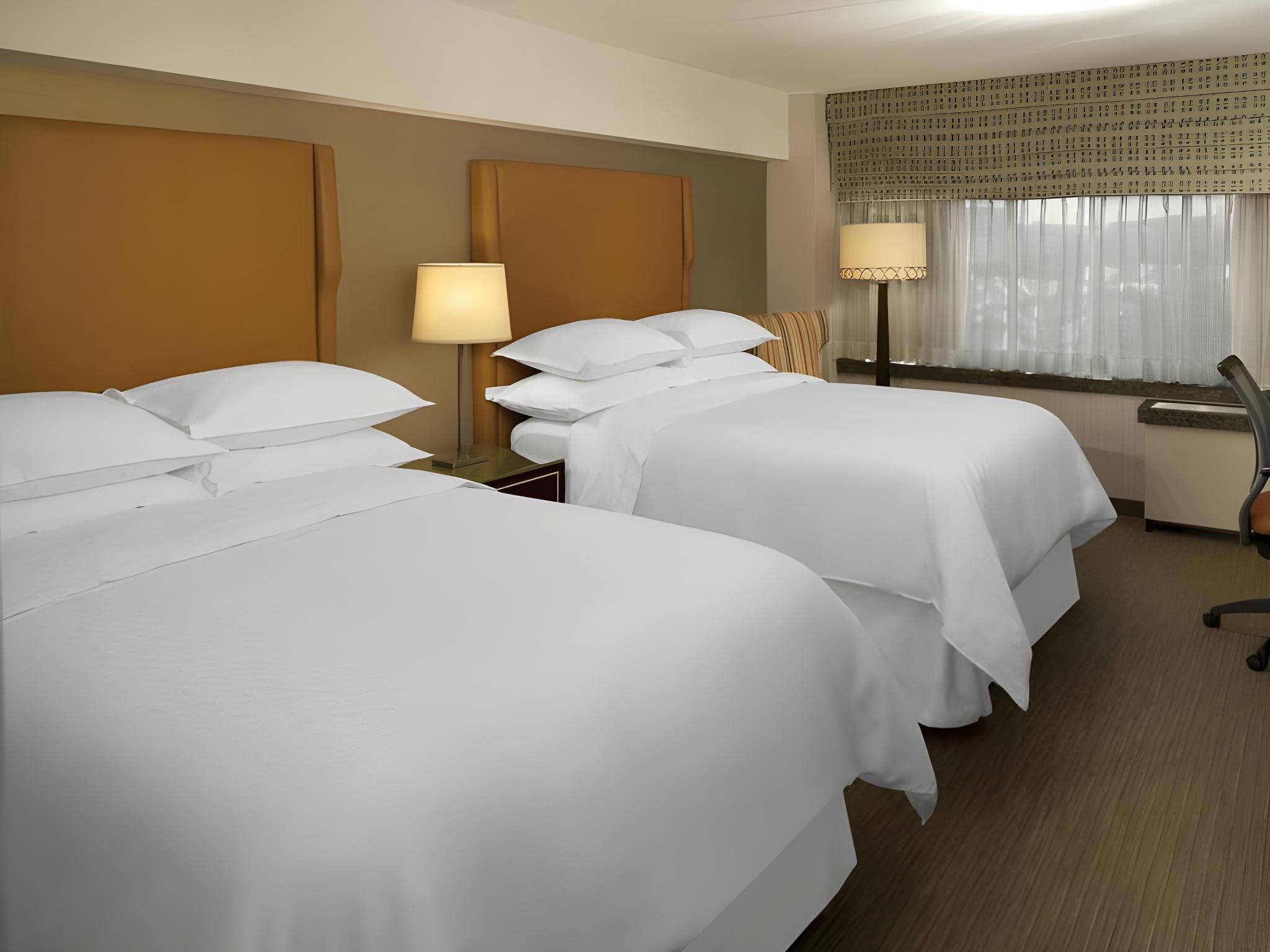 Traditional, 2 Double Beds
