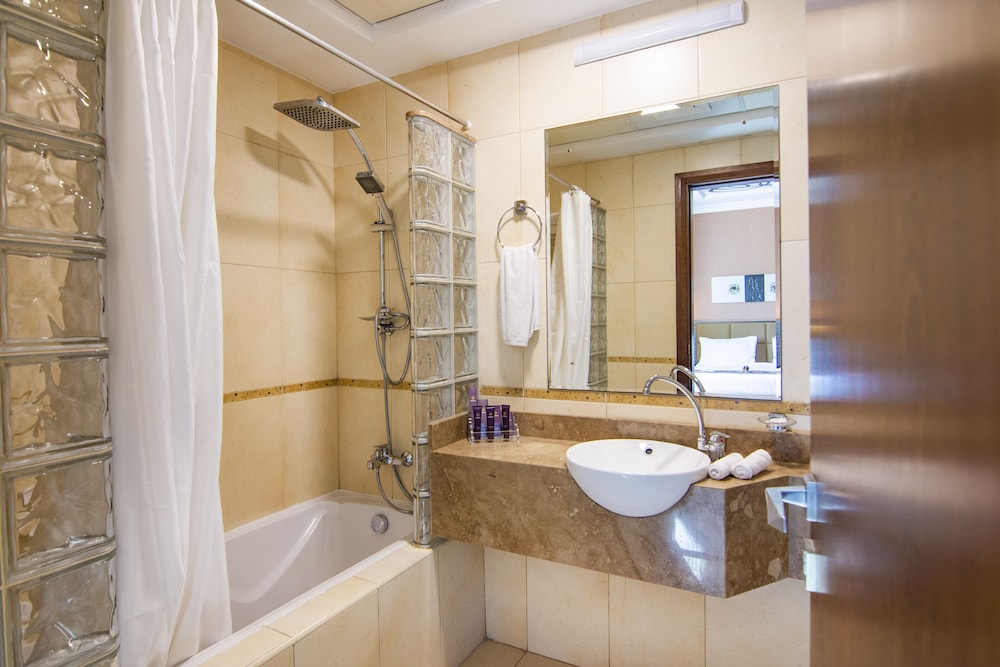Mughal Suites 45/50