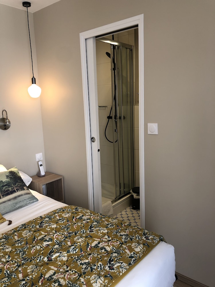 Hotel Moderna 49/50
