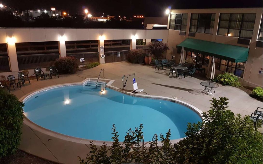 Travelodge by Wyndham Roanoke 12/13