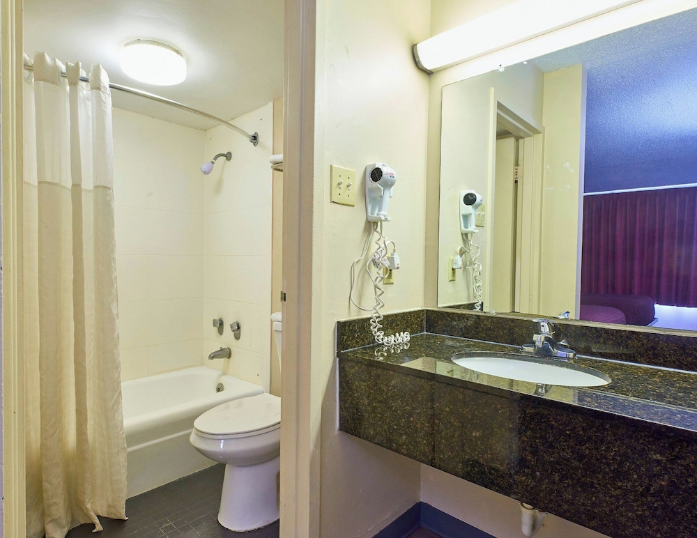 Magnuson Hotel Jacksonville Downtown Jacksonville 54/54