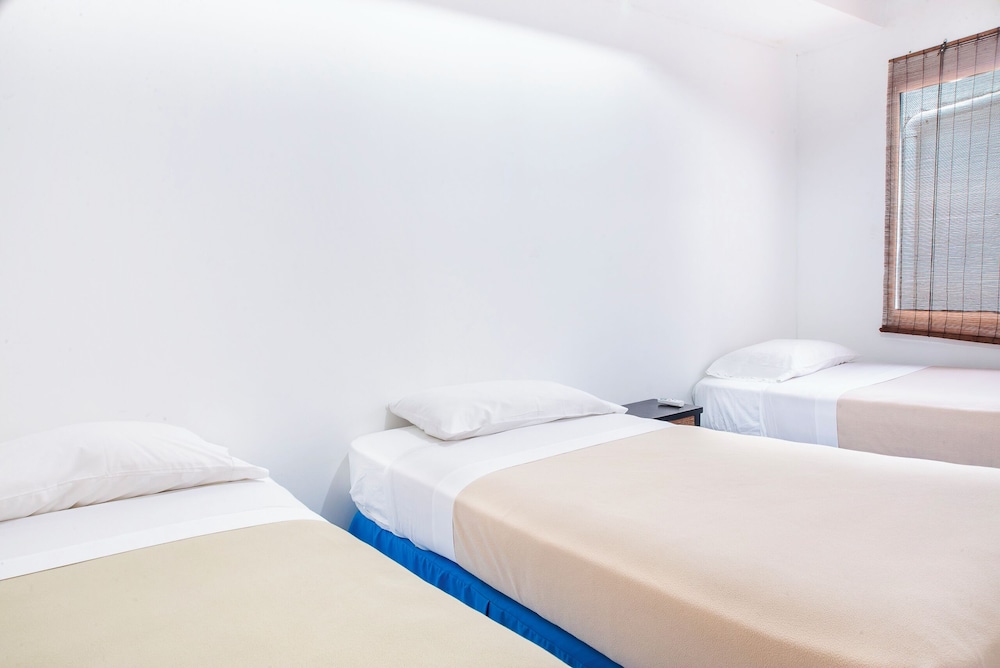 Hotel Santorini Express y Cabanas 27/81
