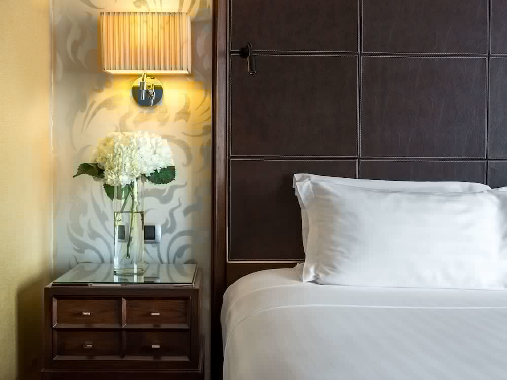 Hilton Bangkok Grande Asoke 16/59