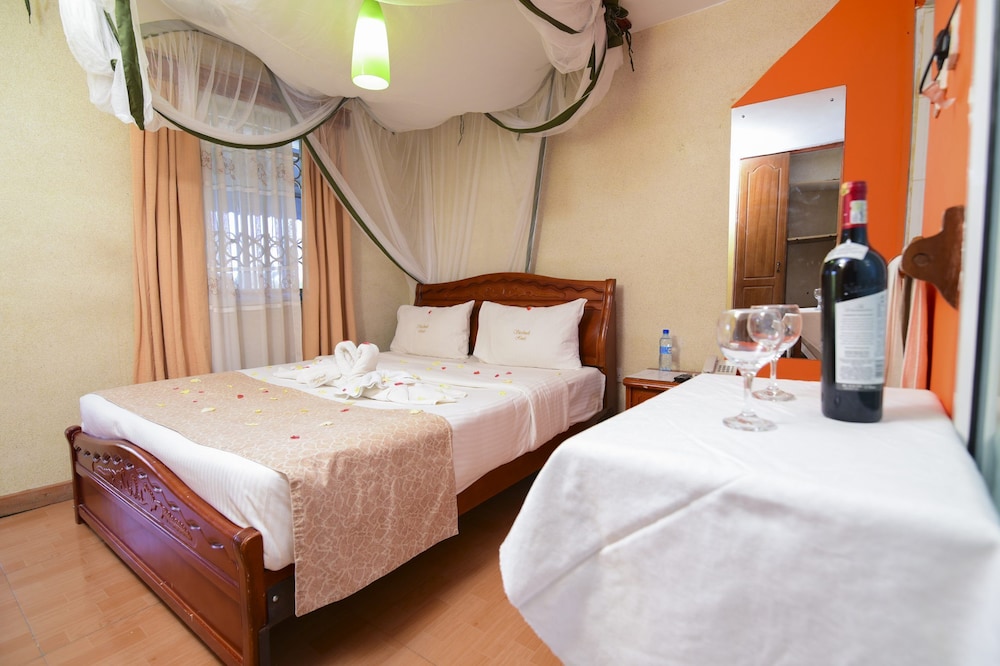 STANDARD, DOUBLE BED
