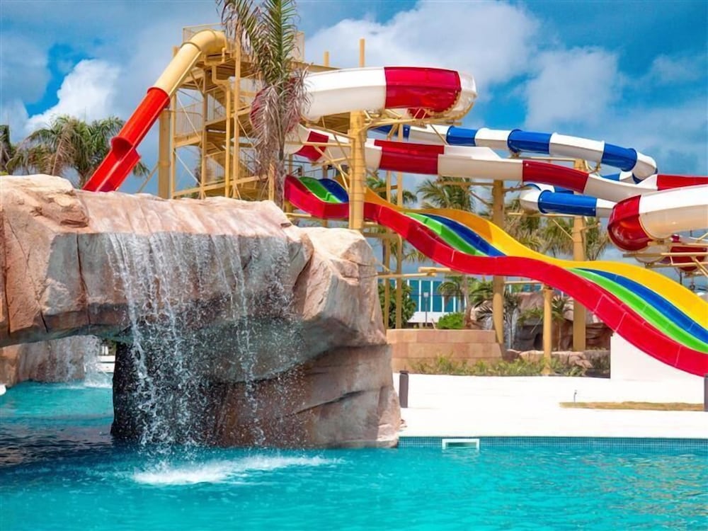 Wyndham Alltra Punta Cana All-Inclusive Resort Hotel 40/50