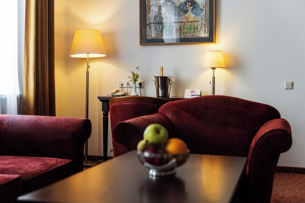 Mabre Residence Hotel 58/82