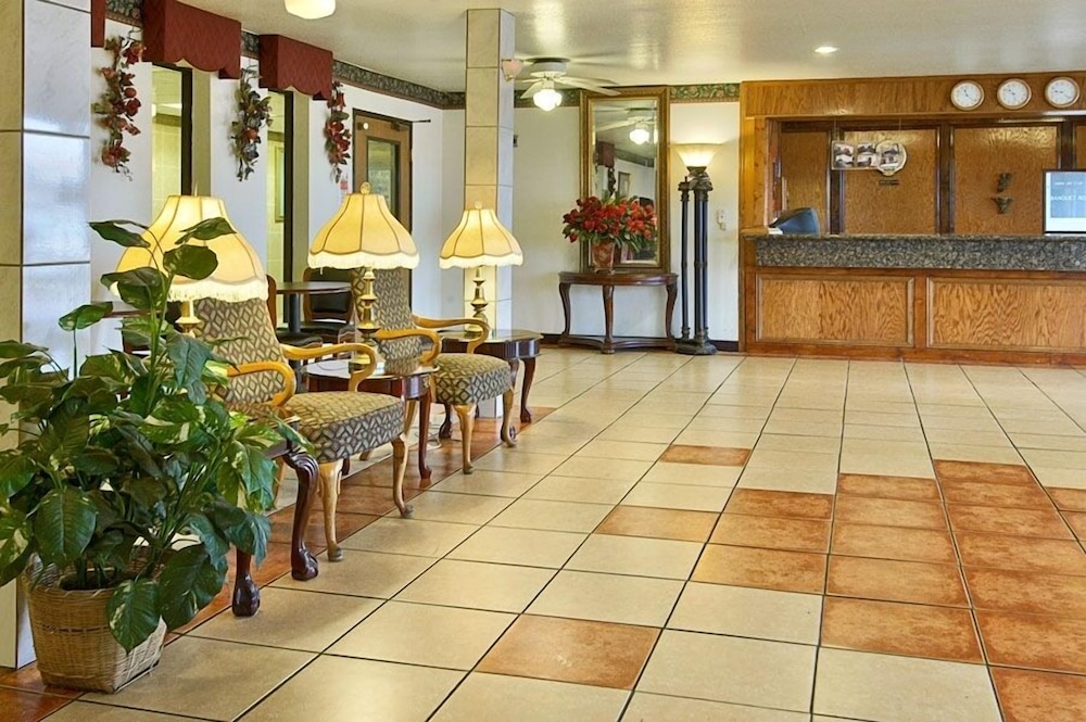 Clarion Pointe Shreveport, LA photo3
