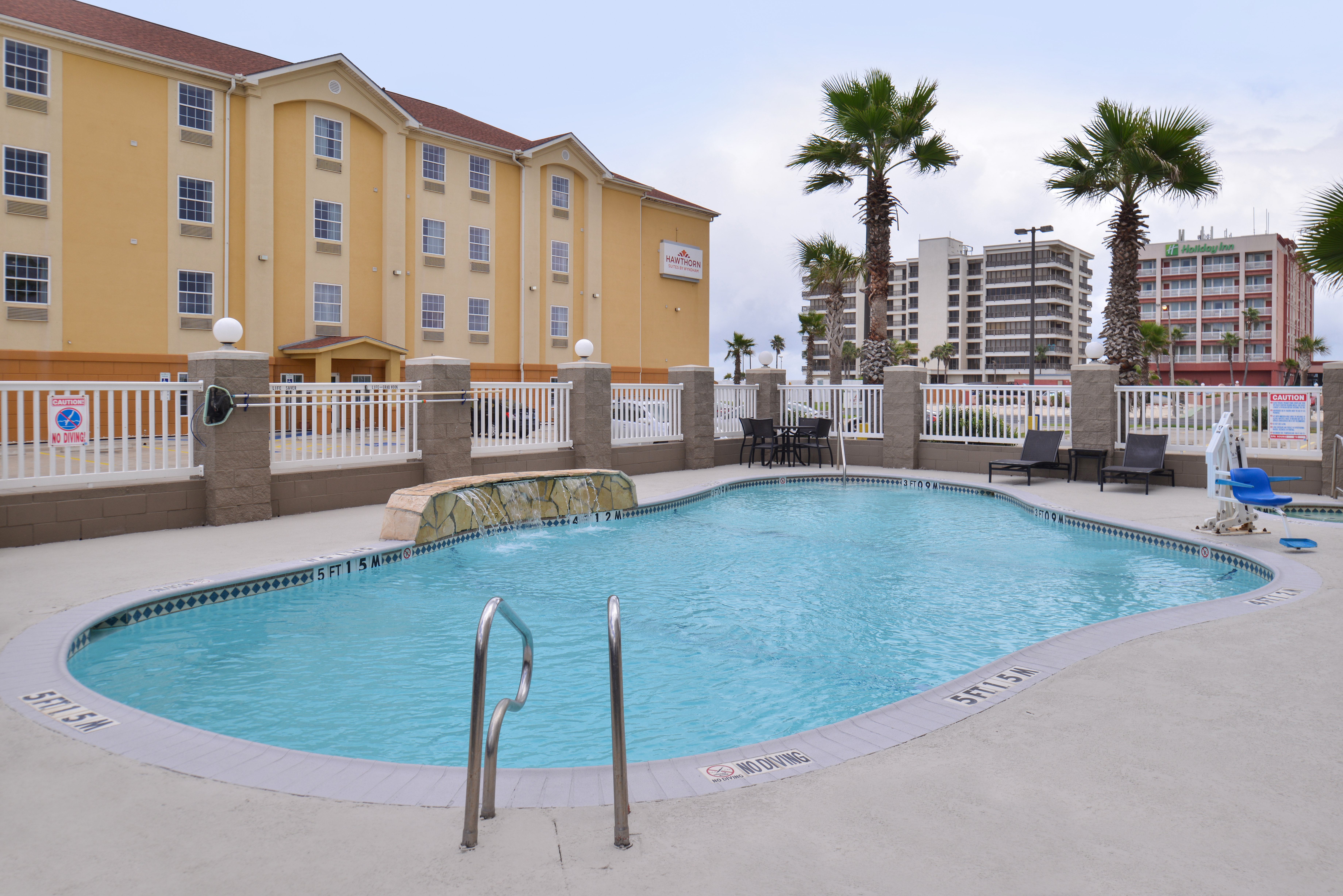 Holiday Inn Express & Suites Corpus Christi-N Padre Island 43/48