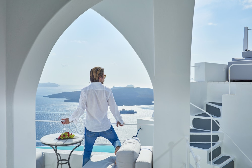 Cosmopolitan Suites - Adults Only 5/50