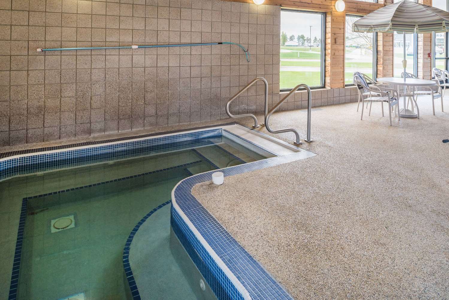 Americinn By Wyndham Valley City Conference Center 6/30