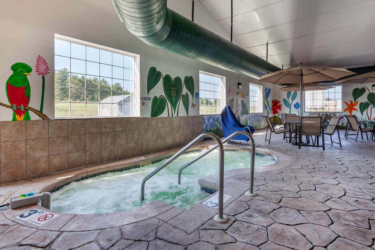 Best Western Plus Sparta Trail Lodge 30/49