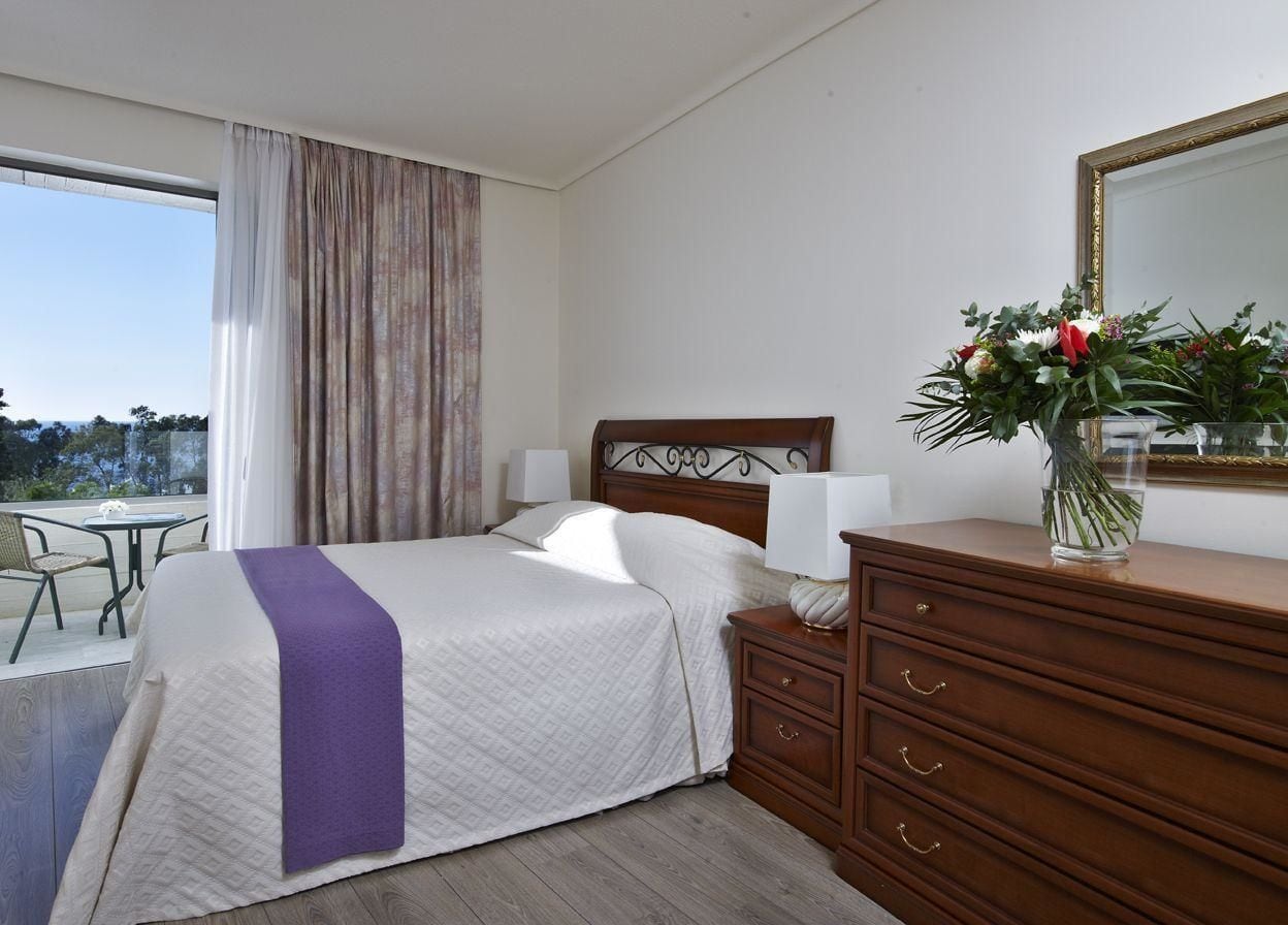 EXECUTIVE, SUITE, SEA VIEW