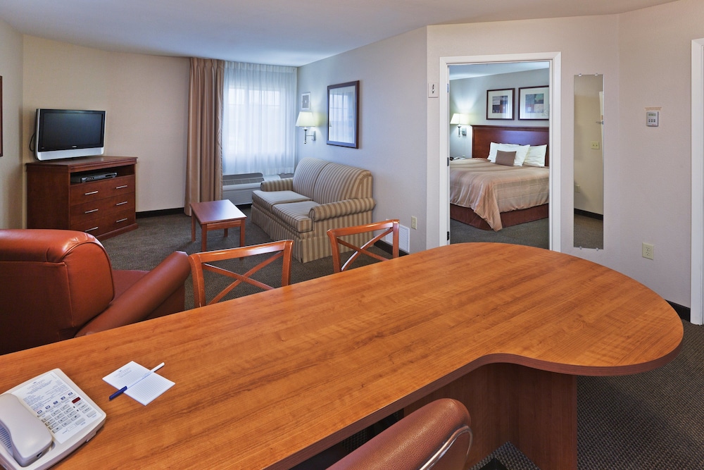 Candlewood Suites Wichita Falls At Maurine Street 27/45