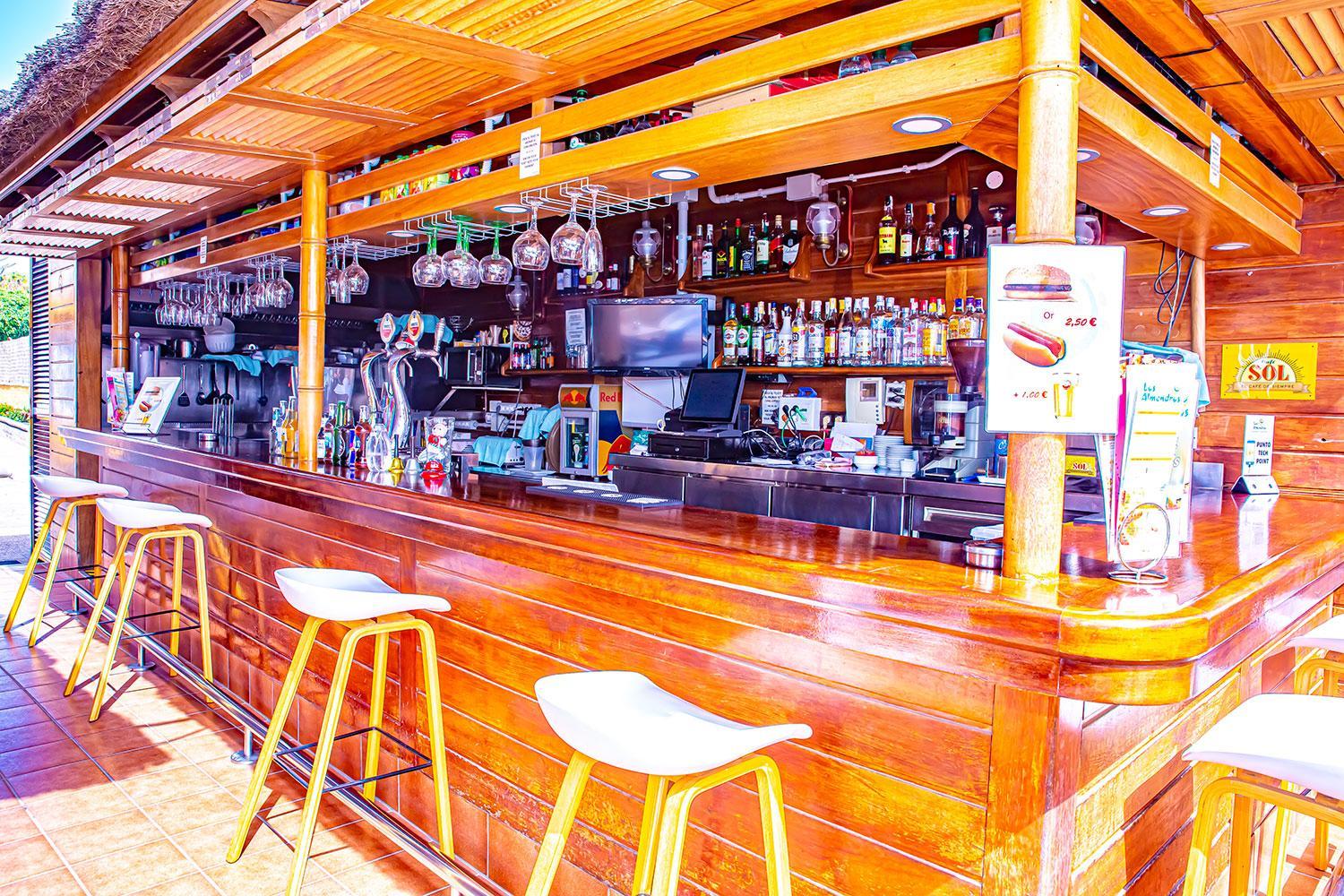 Los Almendros - Adults Only 23/37