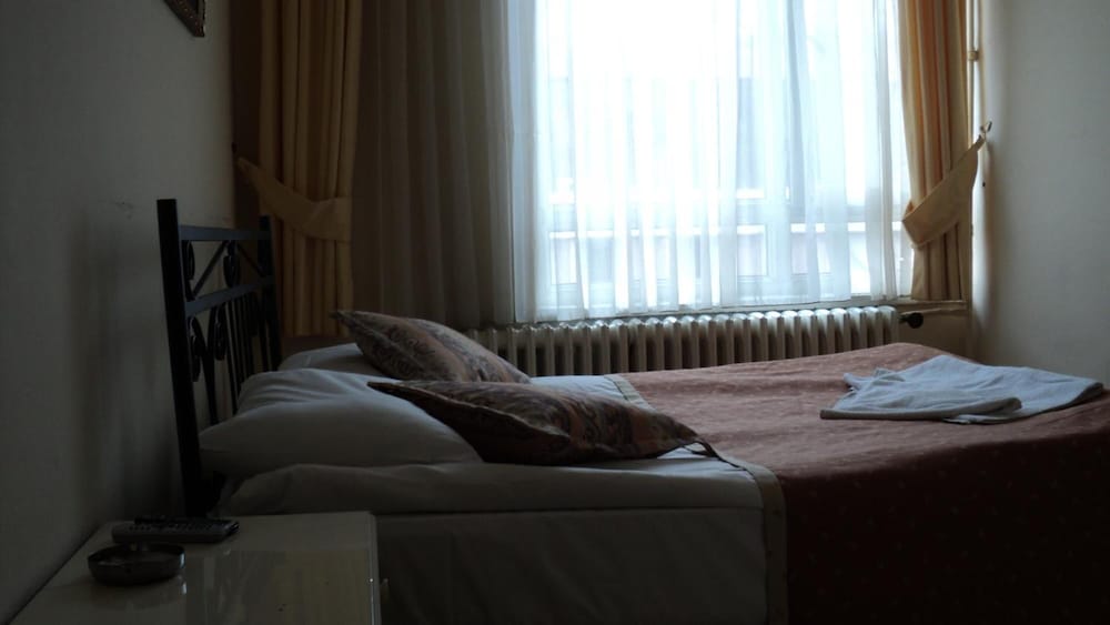Yavuz Hotel 4/32