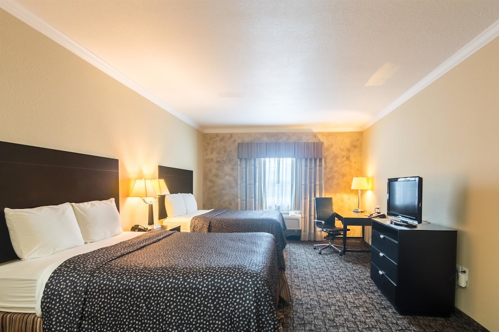 Econo Lodge Inn and Suites Colorado City, TX 8/47