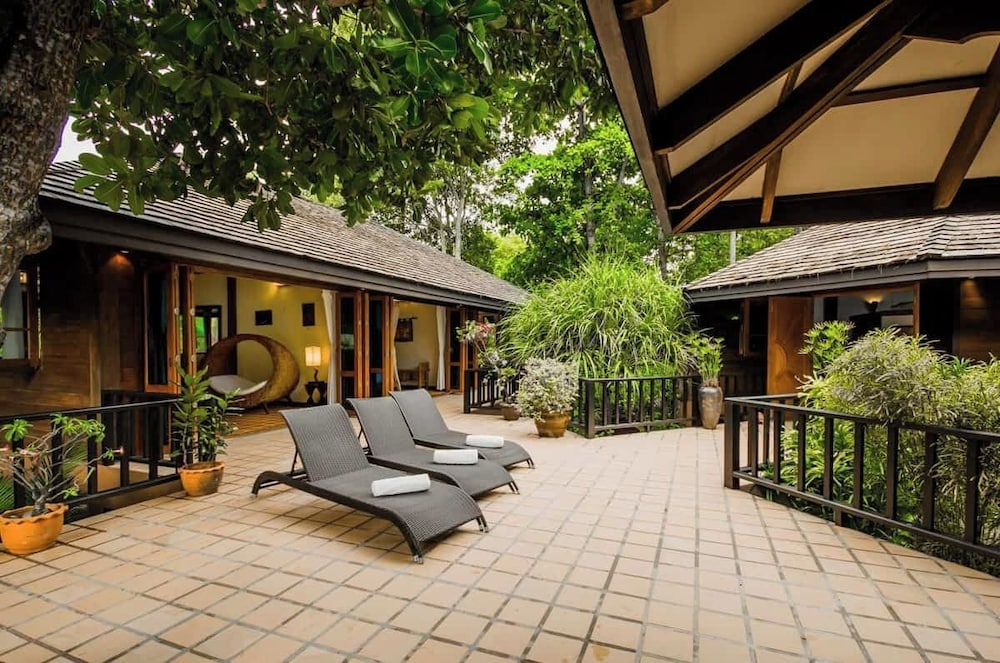 Koh Jum Beach Villas 47/76