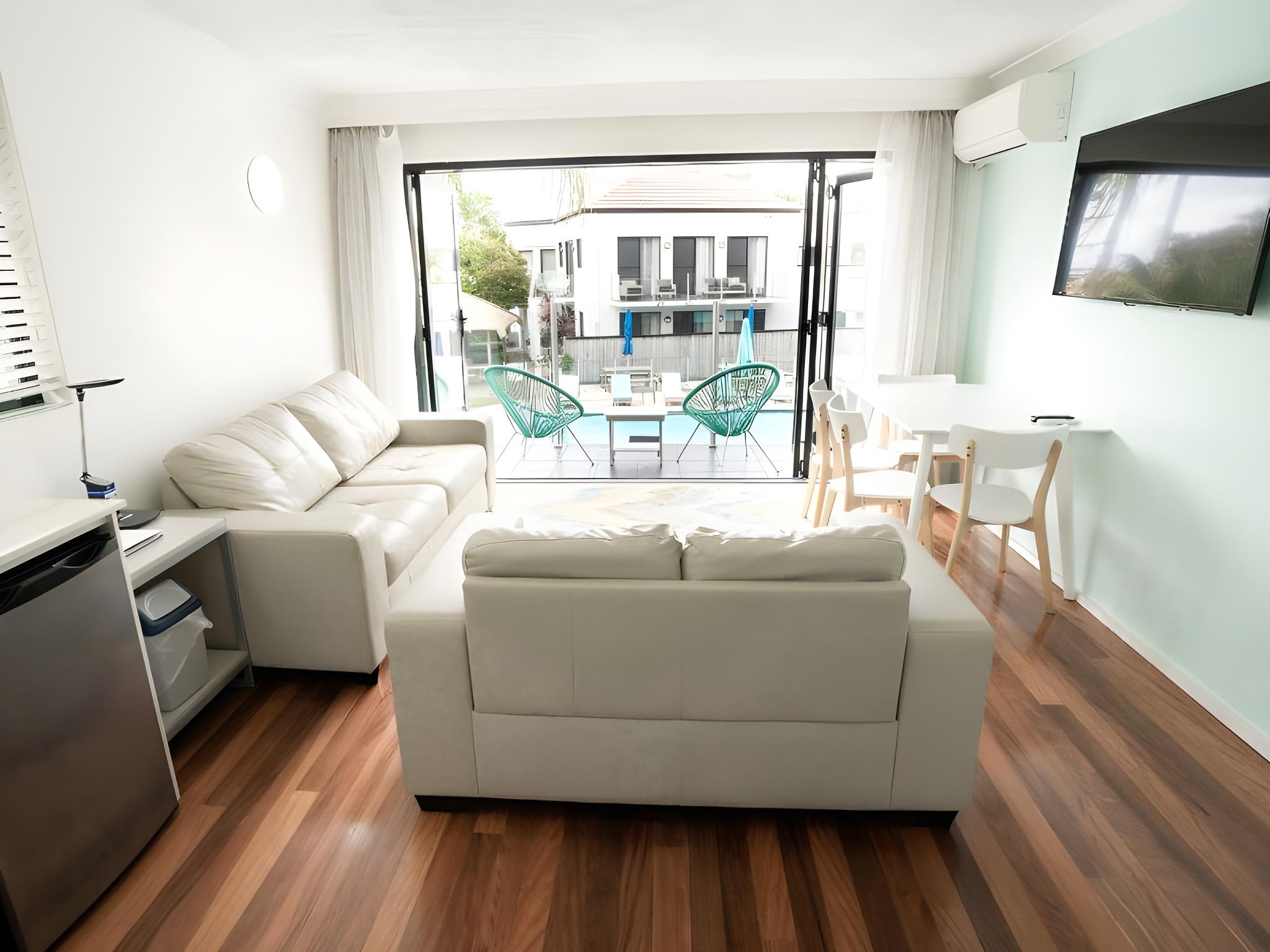 Loft, Suite