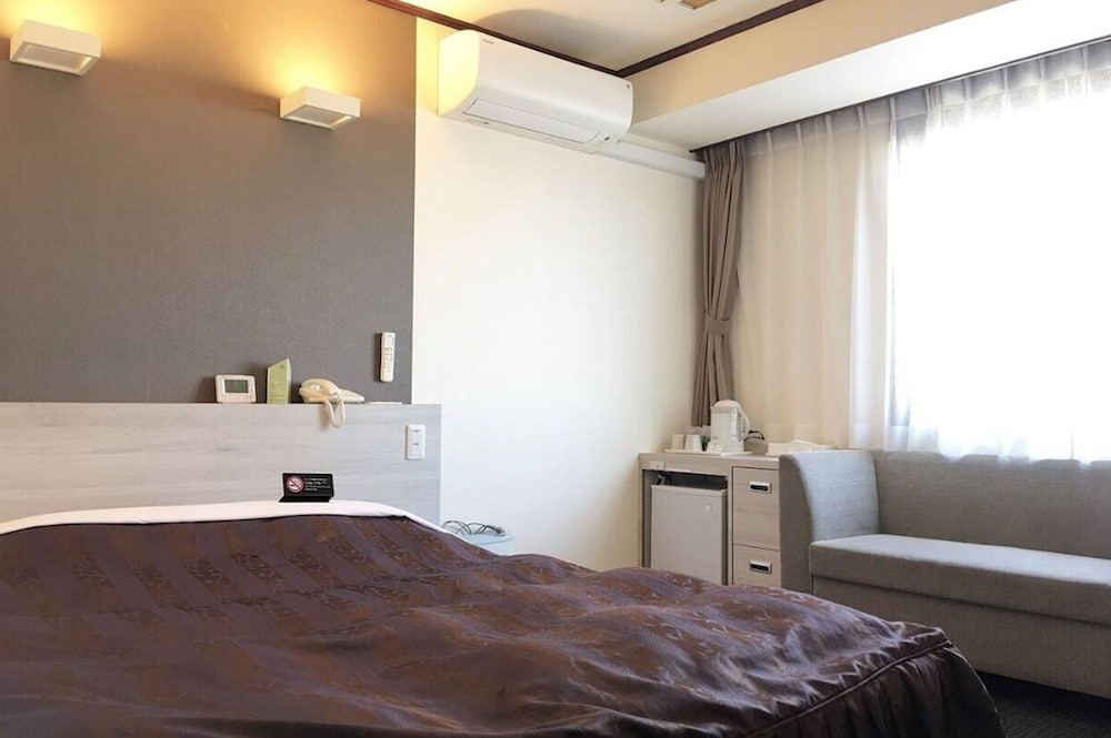 Room, Double Bed, Smoking