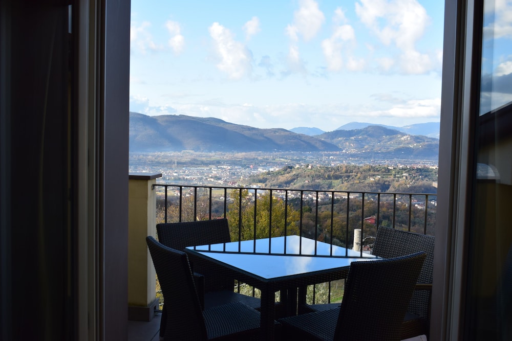 ALBERGO LA CASTELLANA 18/26