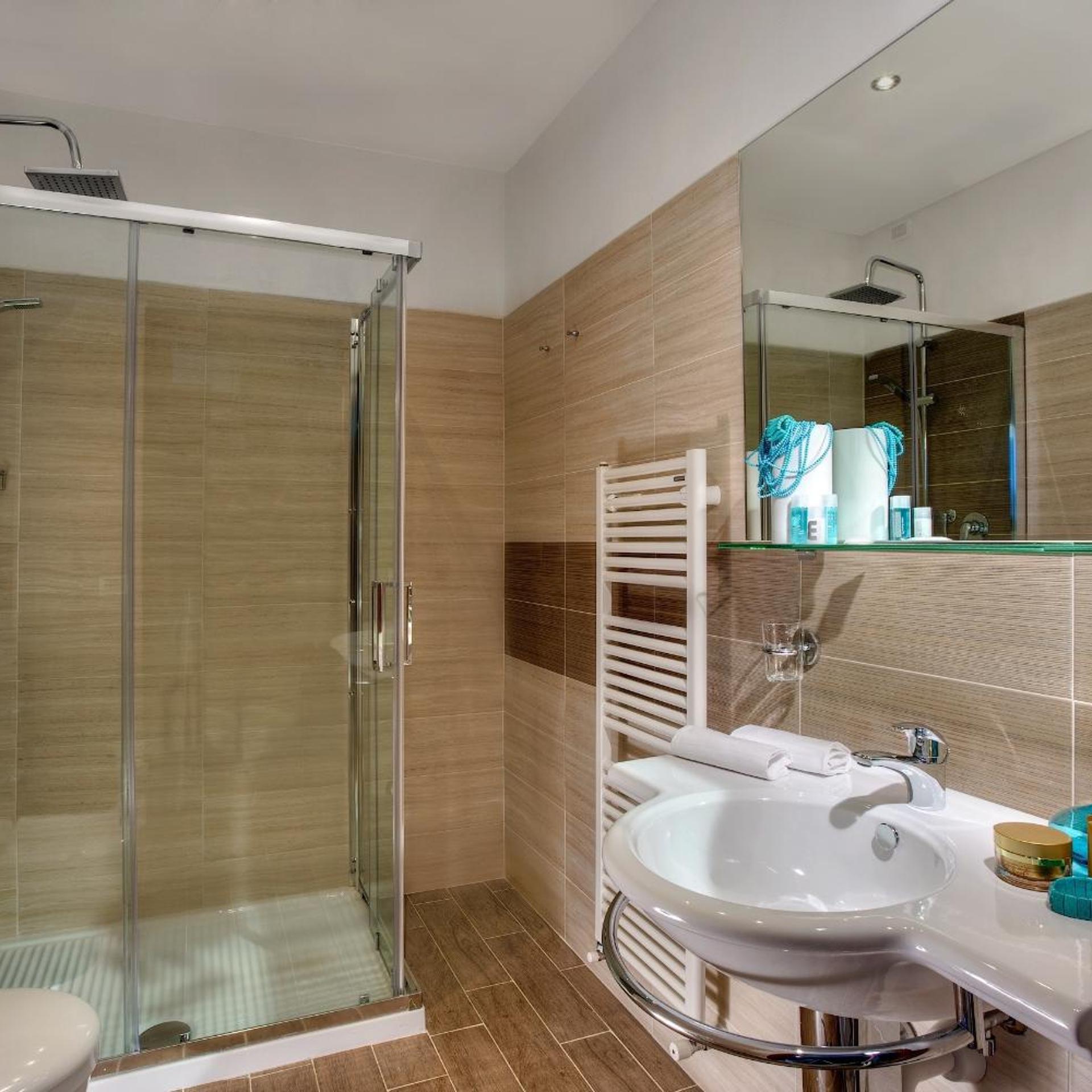 Hotel Eliseo 50/50