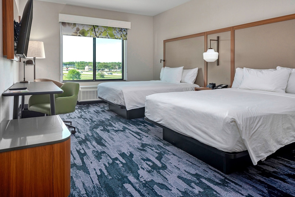 Room, 2 Queen Beds, Balcony, Accessible