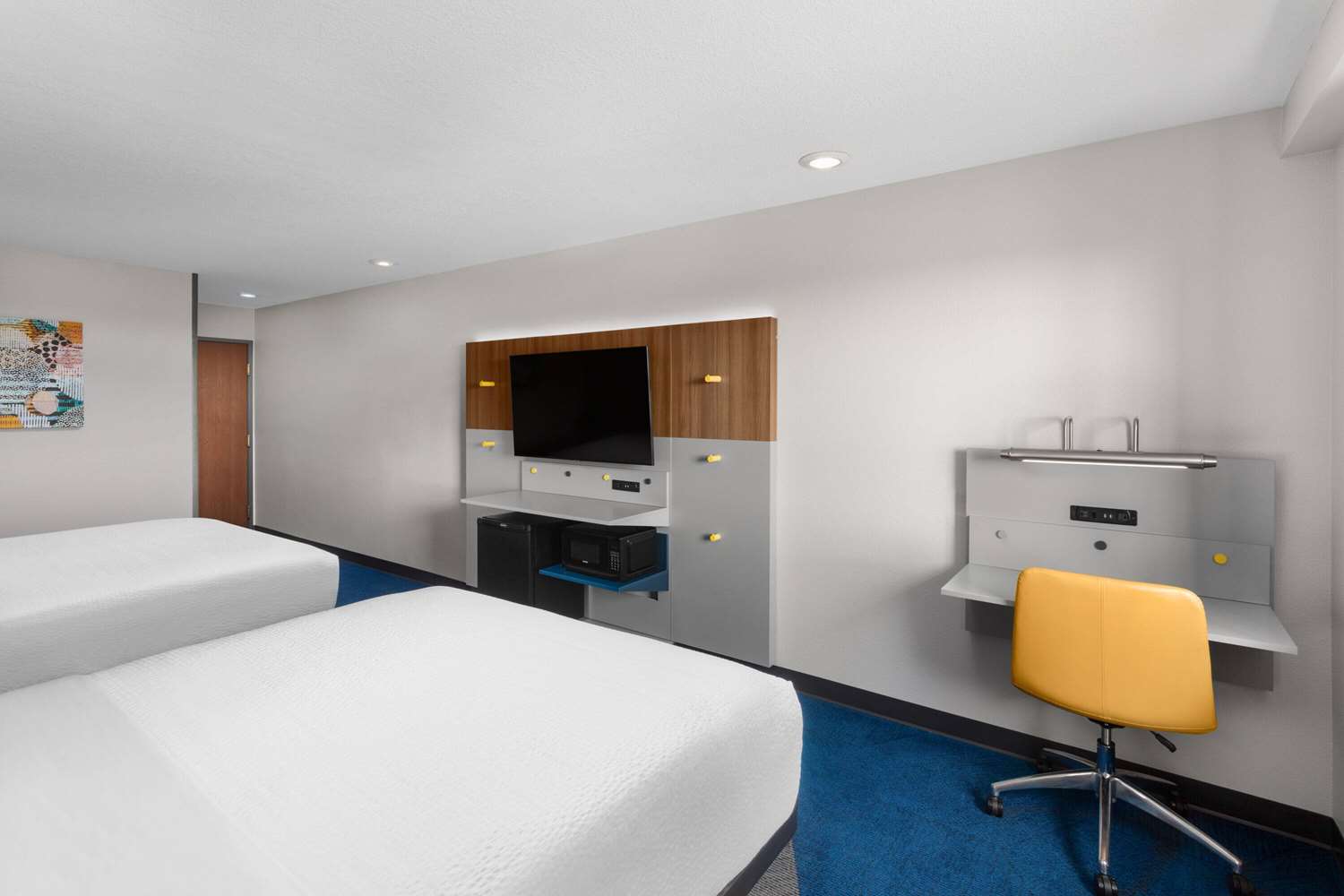 Microtel Inn Suites by Wyndham Rapid City 15/48