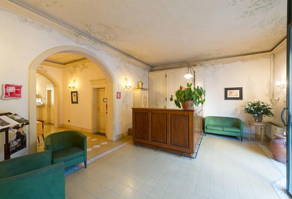 Hotel Moderno 5/24