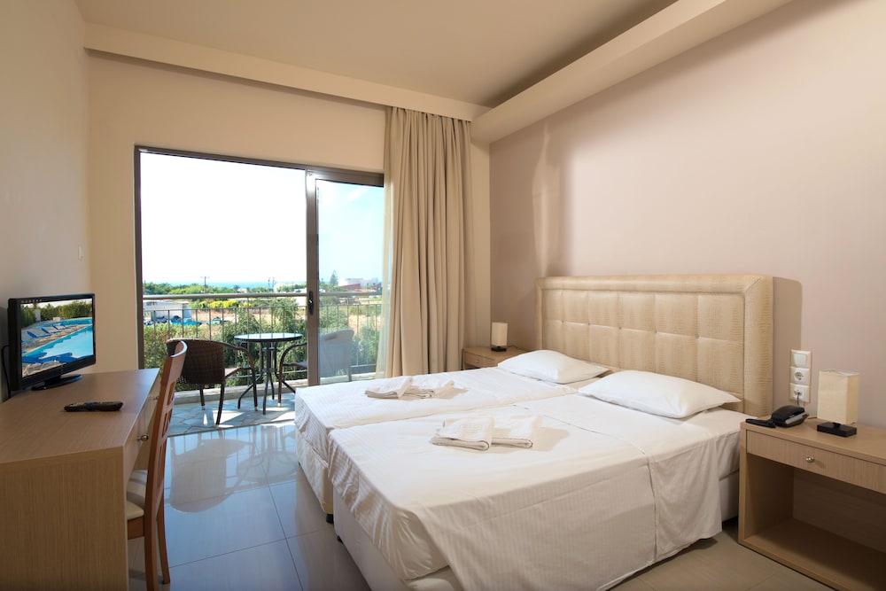 Oasis Beach Hotel - Adult Only 15/50