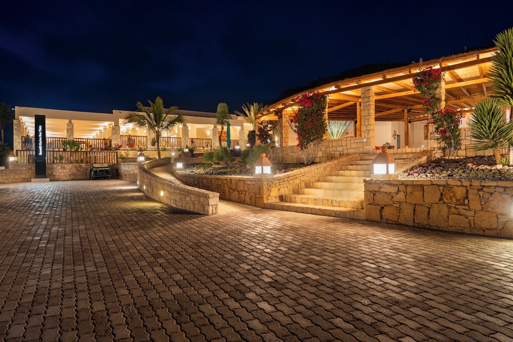 Ahg Marine Club Beach Resort 52/60