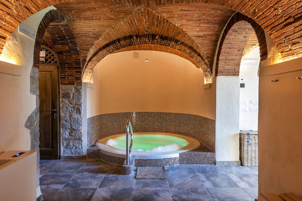 Relais Vignale 43/77