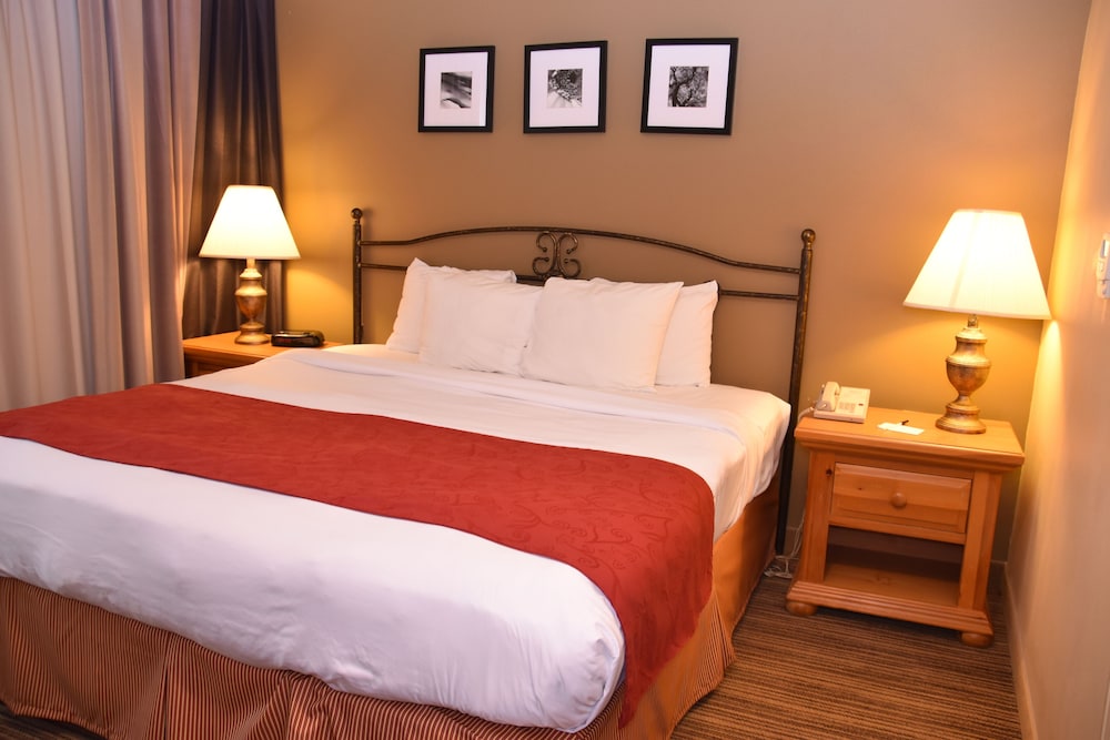 Port Wisconsin Inn and Suites 11/59
