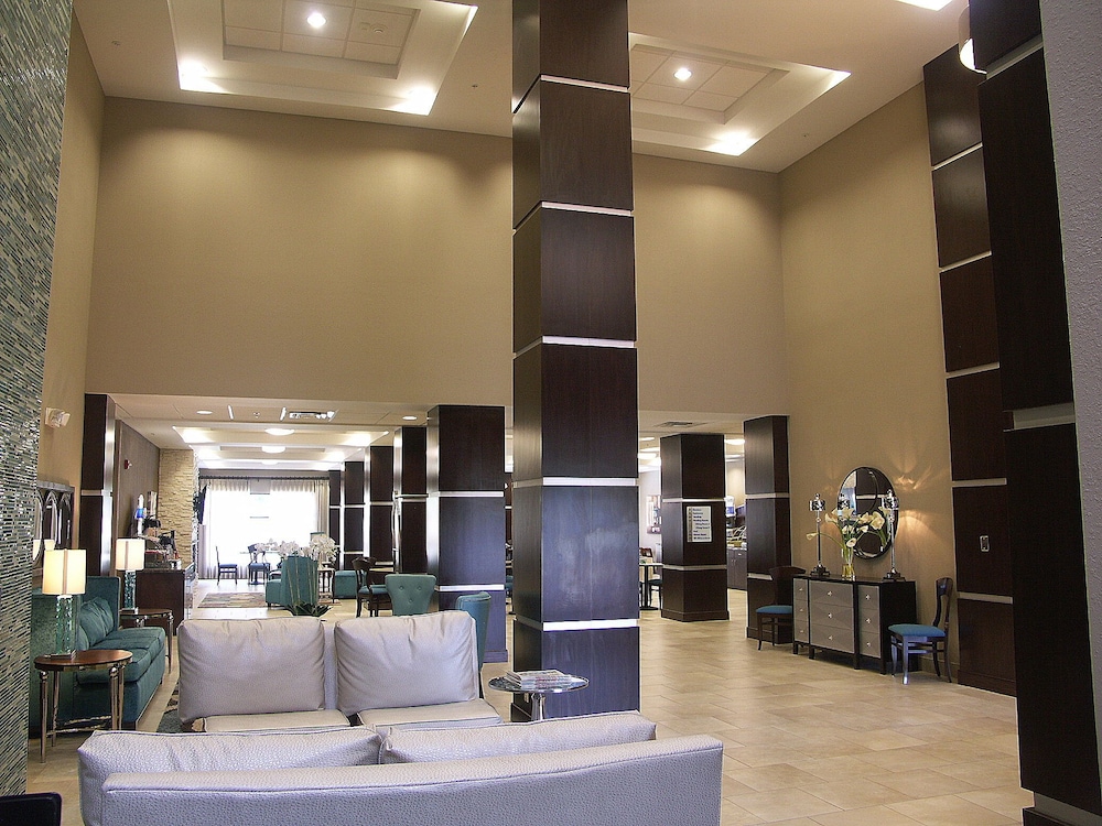 Holiday Inn Express Hotel And Suites Cleveland Northwest 42/61