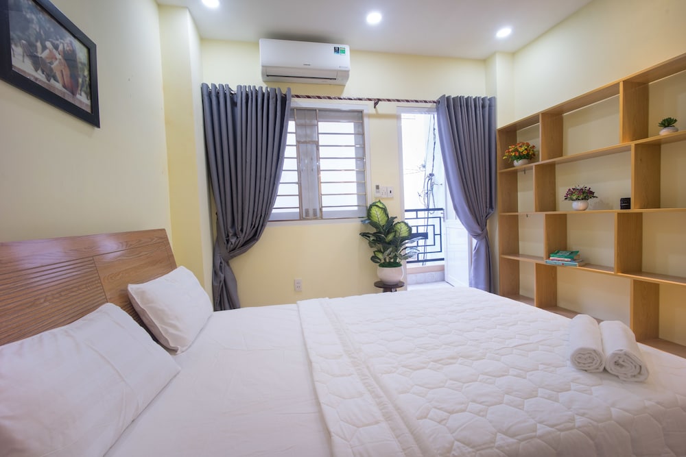 Language Exchange Hostel 1 7/23