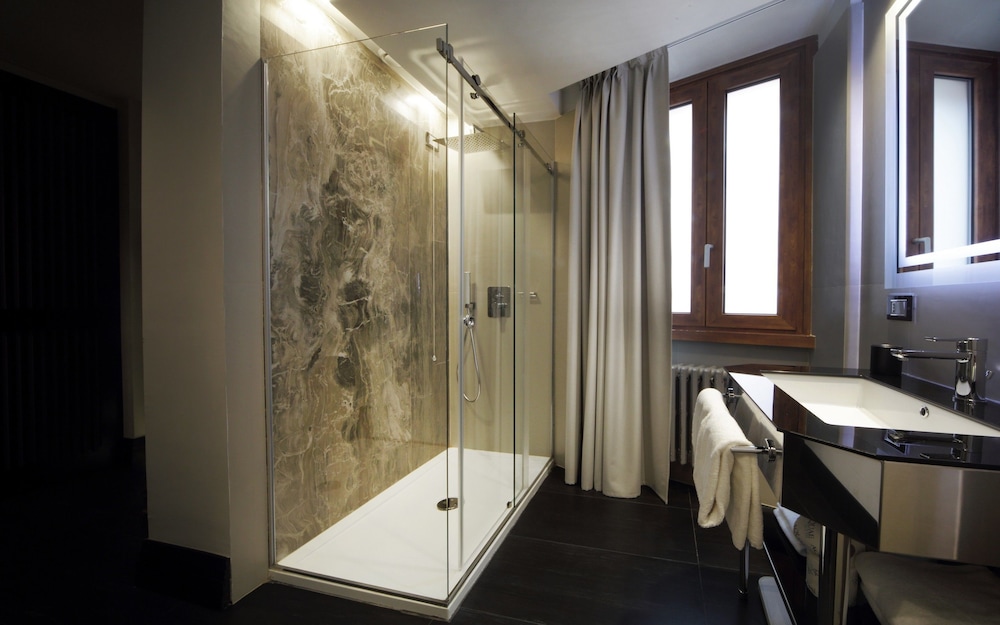 Unica Suite Rome 44/63