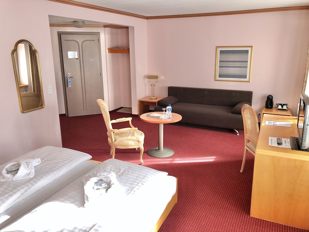 Thermal Hotels And Walliser Alpentherme Leukerbad 33/77