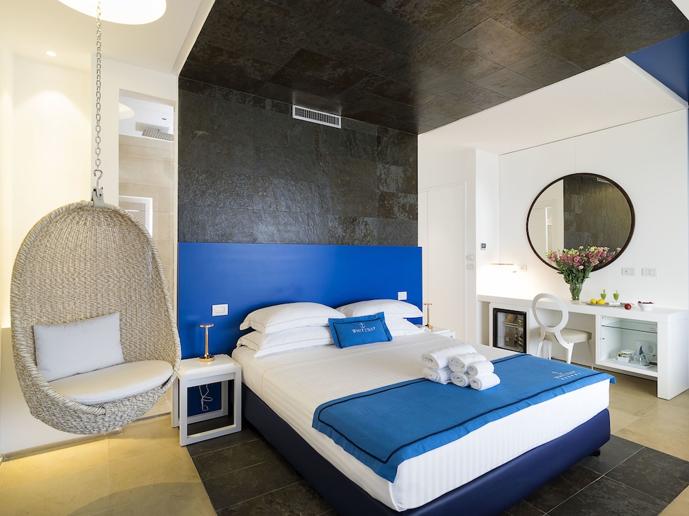 White Bay Resort 14/74