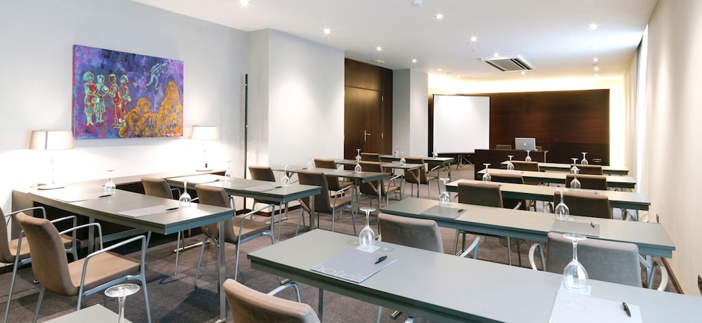 Hotel Ciutat Martorell 51/60