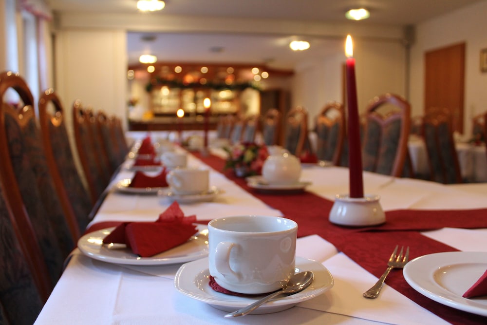 Hotel Weisser Schwan 16/34