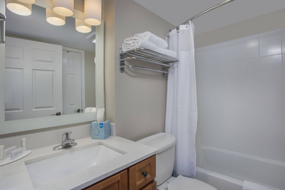 TownePlace Suites by Marriott Knoxville Cedar Bluff 8/24