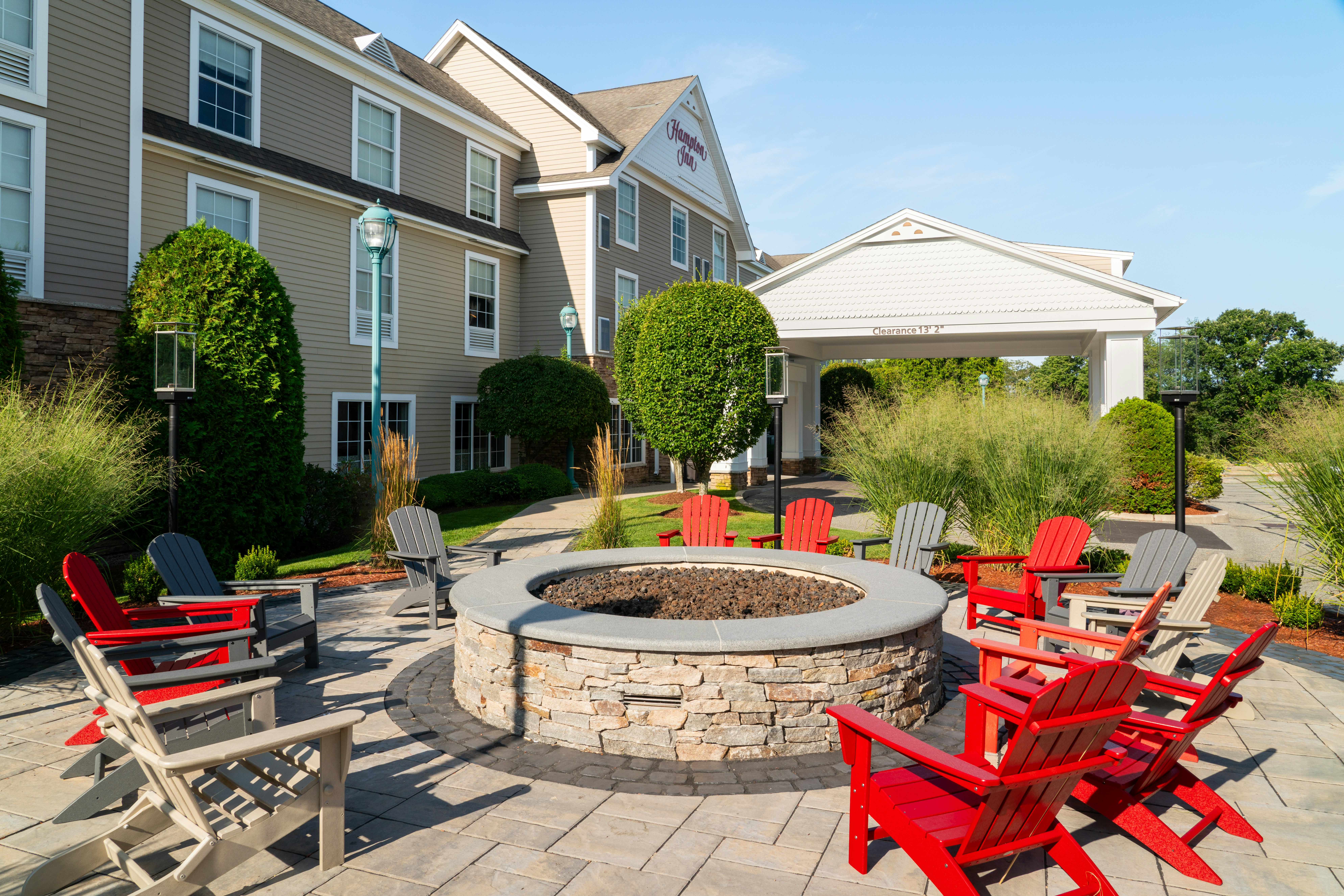 Hampton Inn South Kingstown-Newport Area 54/59