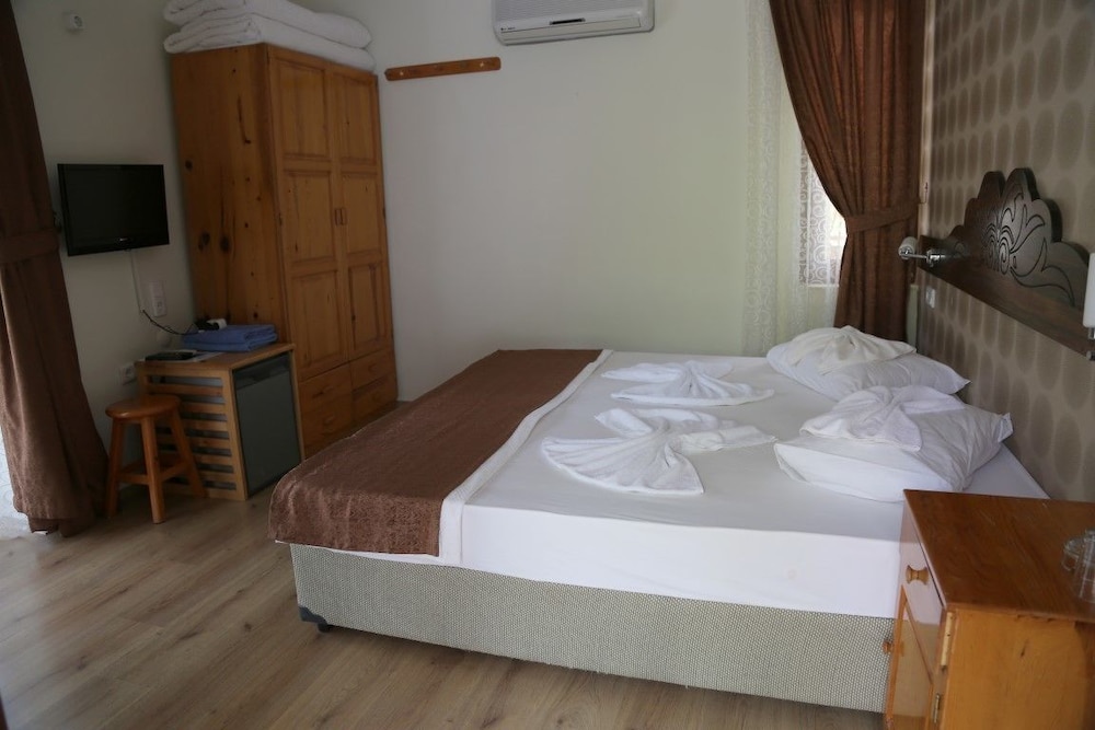 Arkadas Hotel 5/33