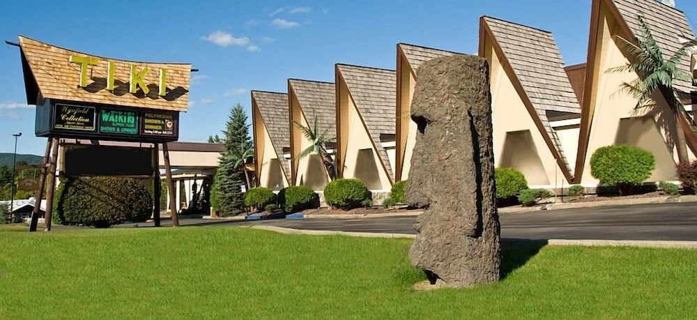 Tiki Resort 66/69