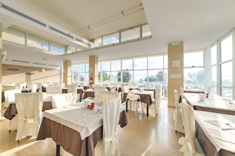 Hotel Kursaal 18/26