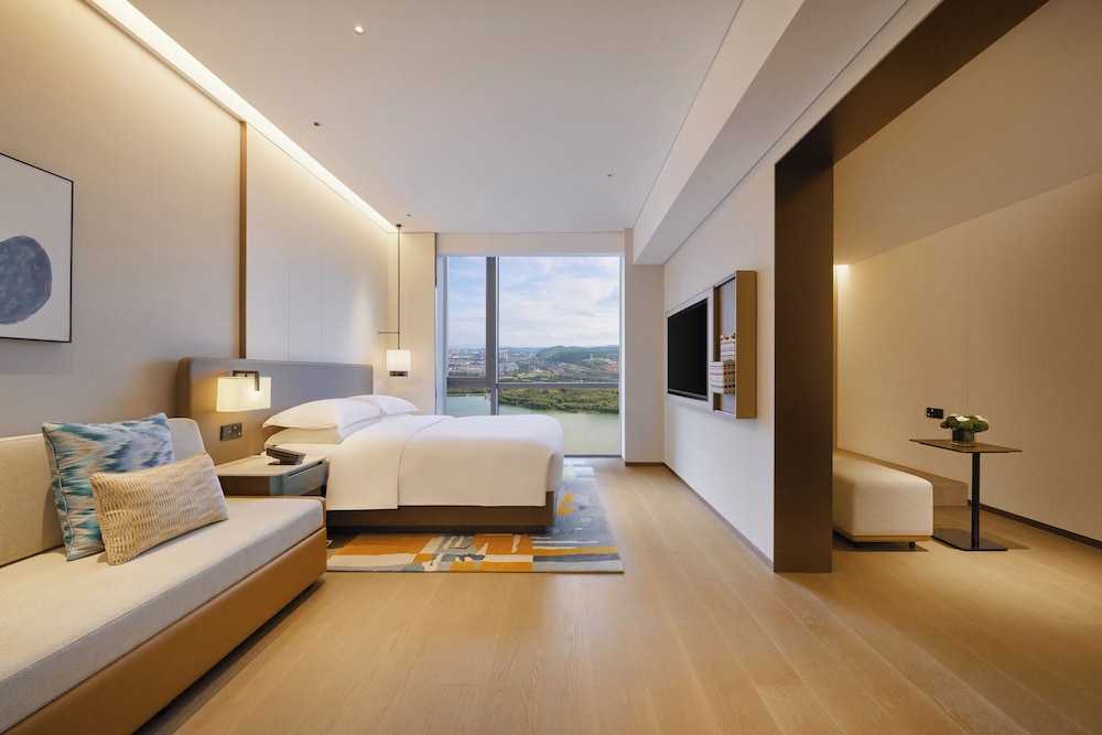 Hyatt Place Kunming South Railway Station 11/50
