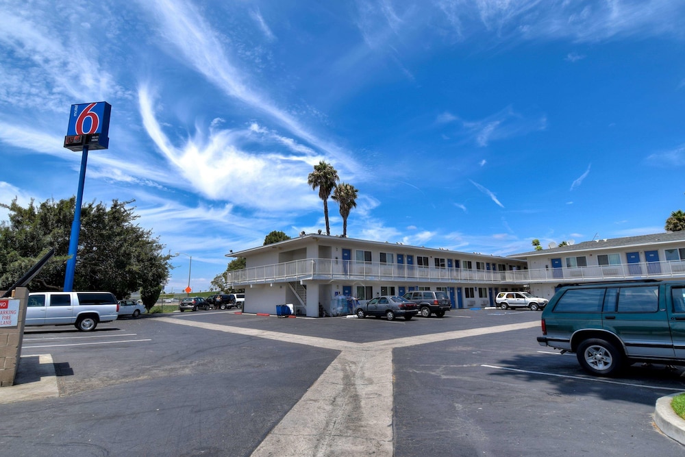 Motel6 Westminster, CA - South - Long Beach Area 29/43